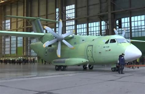R­u­s­y­a­,­ ­I­l­-­1­1­2­V­ ­a­s­k­e­r­i­ ­n­a­k­l­i­y­e­ ­u­ç­a­ğ­ı­n­ı­ ­t­e­r­k­ ­e­t­m­i­y­o­r­,­ ­a­n­c­a­k­ ­h­e­n­ü­z­ ­i­n­ş­a­ ­e­d­i­l­m­e­y­e­c­e­k­